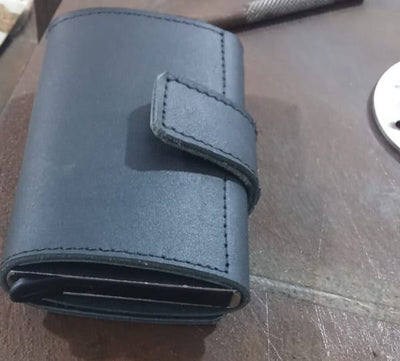 Leather Wallet & Pop Up Card Holder For Men And Women (random Color)